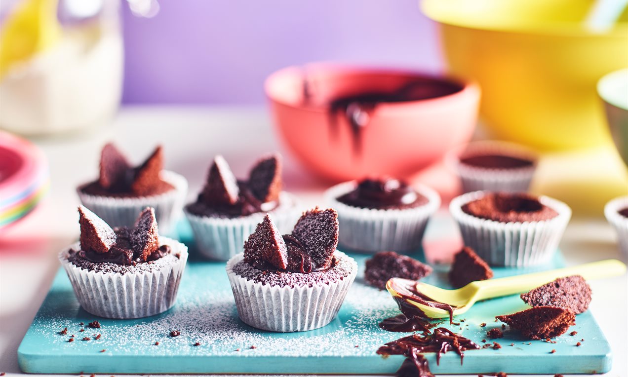 Chocolate Butterfly Cupcakes Recipe | Dr. Oetker