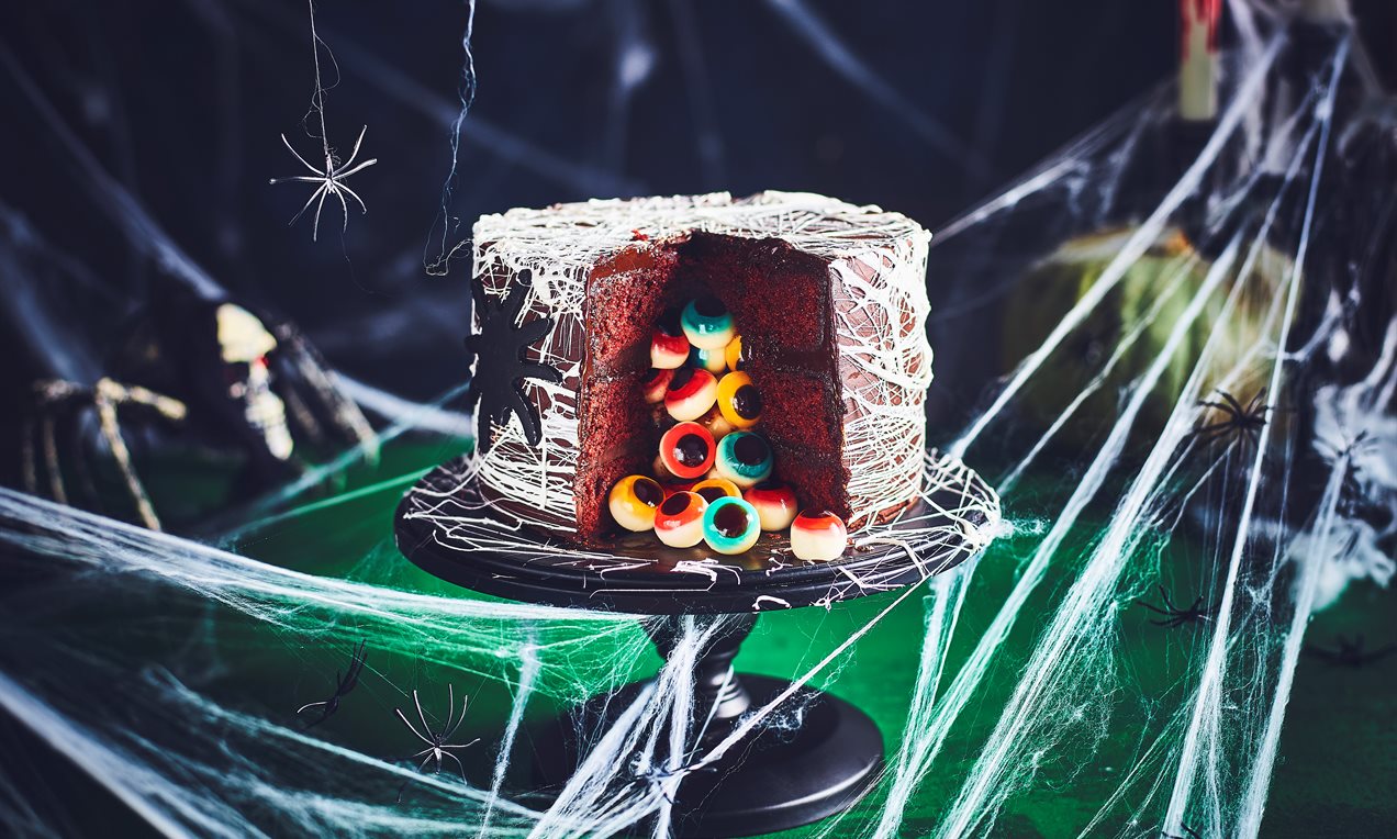 Red Velvet Halloween Cobweb Cake Recipe Recipe | Dr. Oetker