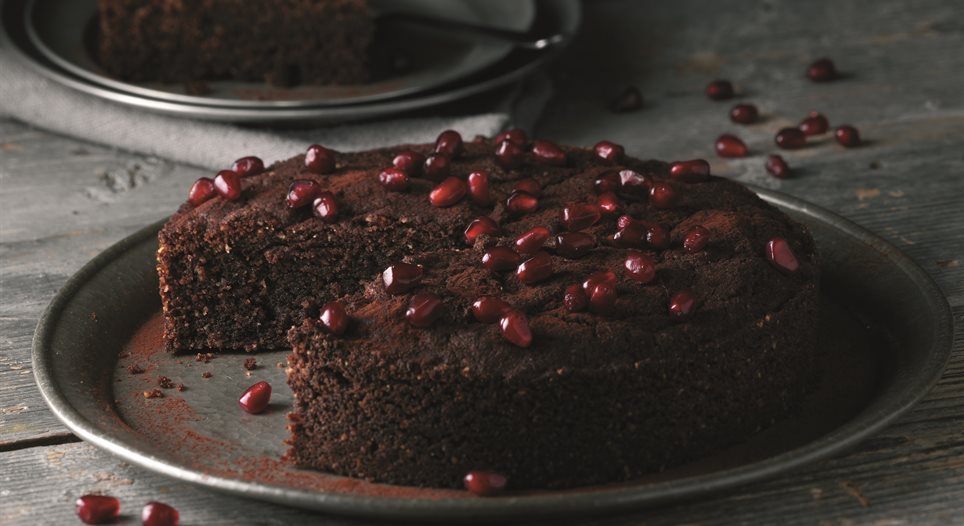 Recipe: Chocolate Souffle Cake with Pomegranate Seeds - Shikha la mode