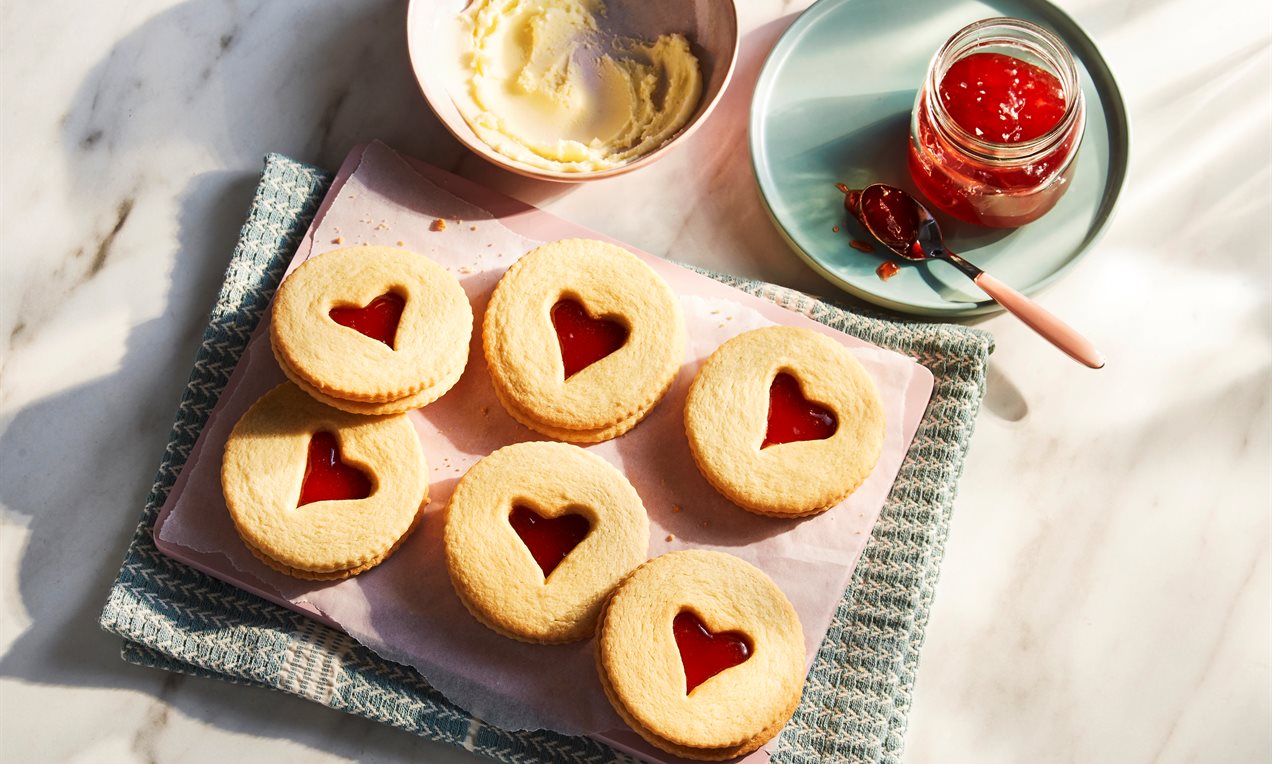 Jam Heart Cookie Sandwiches Recipe | Dr. Oetker