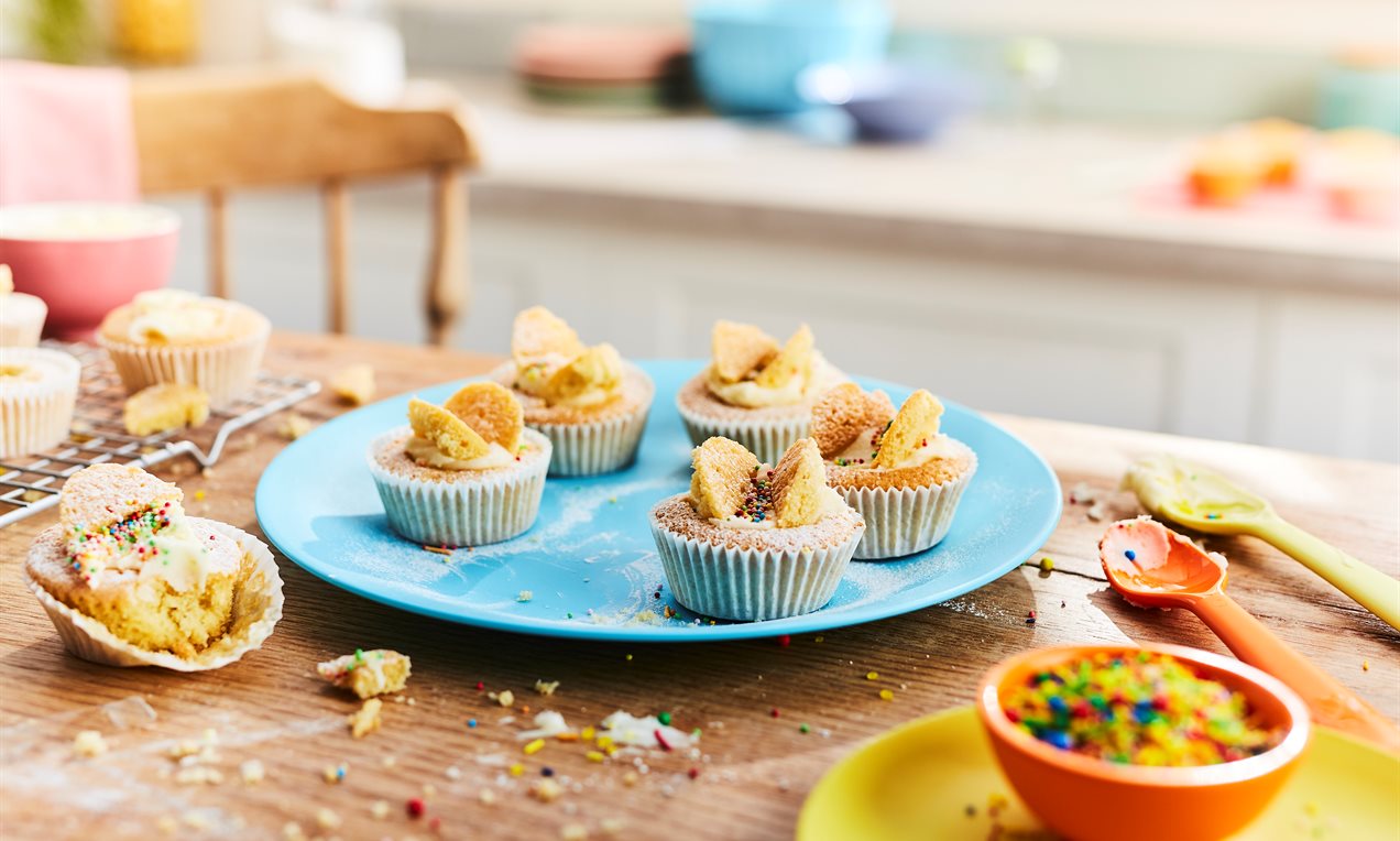 Vanilla Butterfly Cupcakes Recipe | Dr. Oetker
