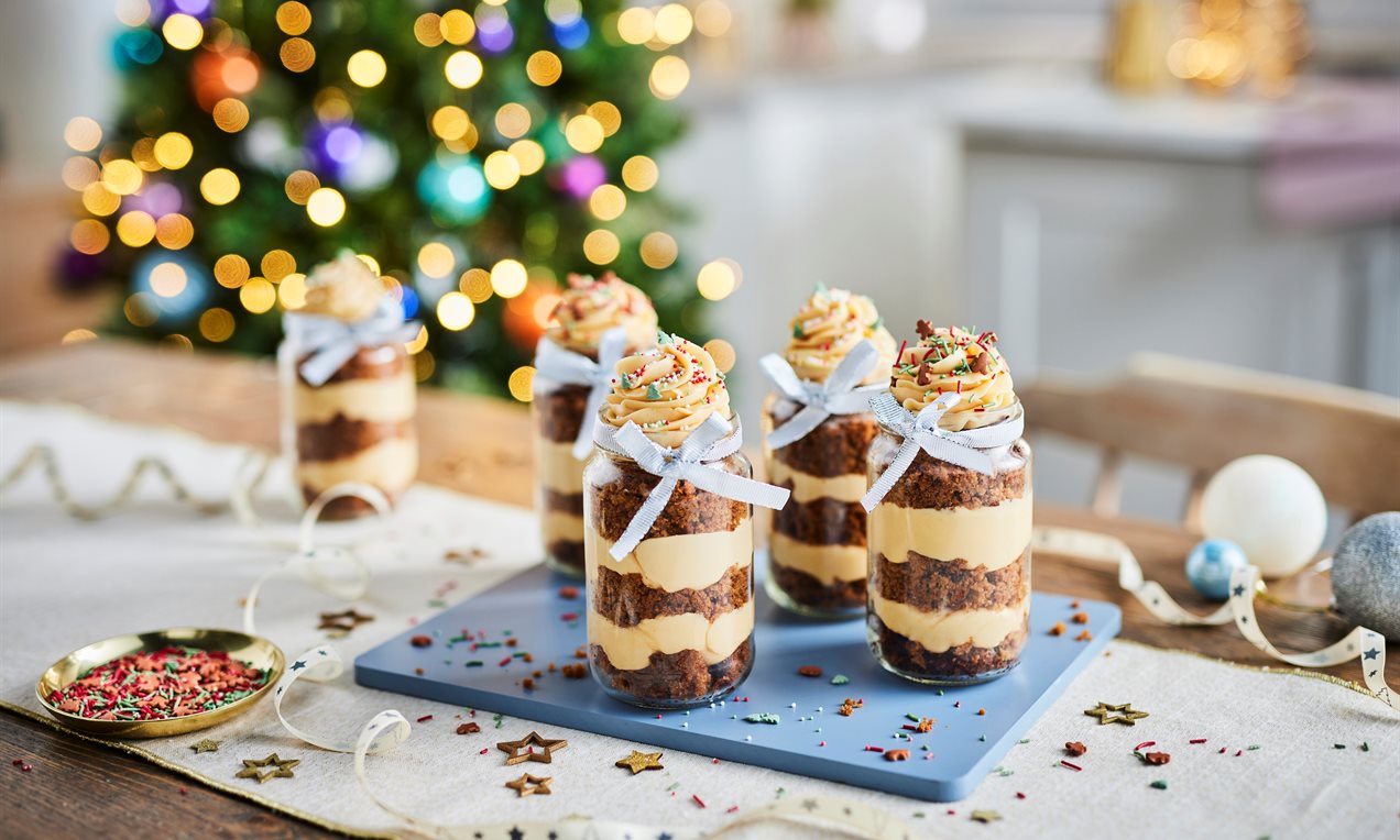 Christmas Cake Jars Recipe | Dr. Oetker