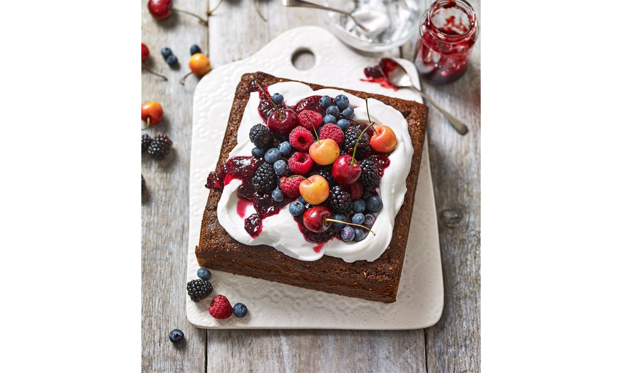 Vegan Almond Cake Recipe | Dr. Oetker