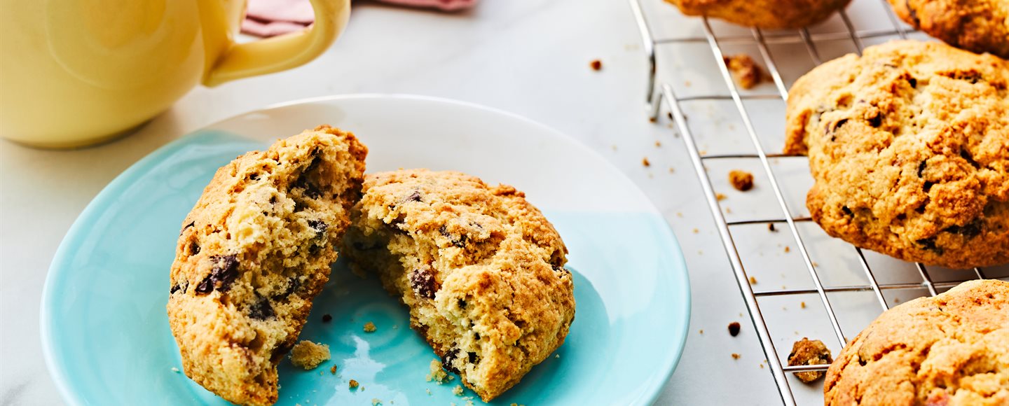 Old Fashioned Coconut Rock Cakes - The Hedgecombers