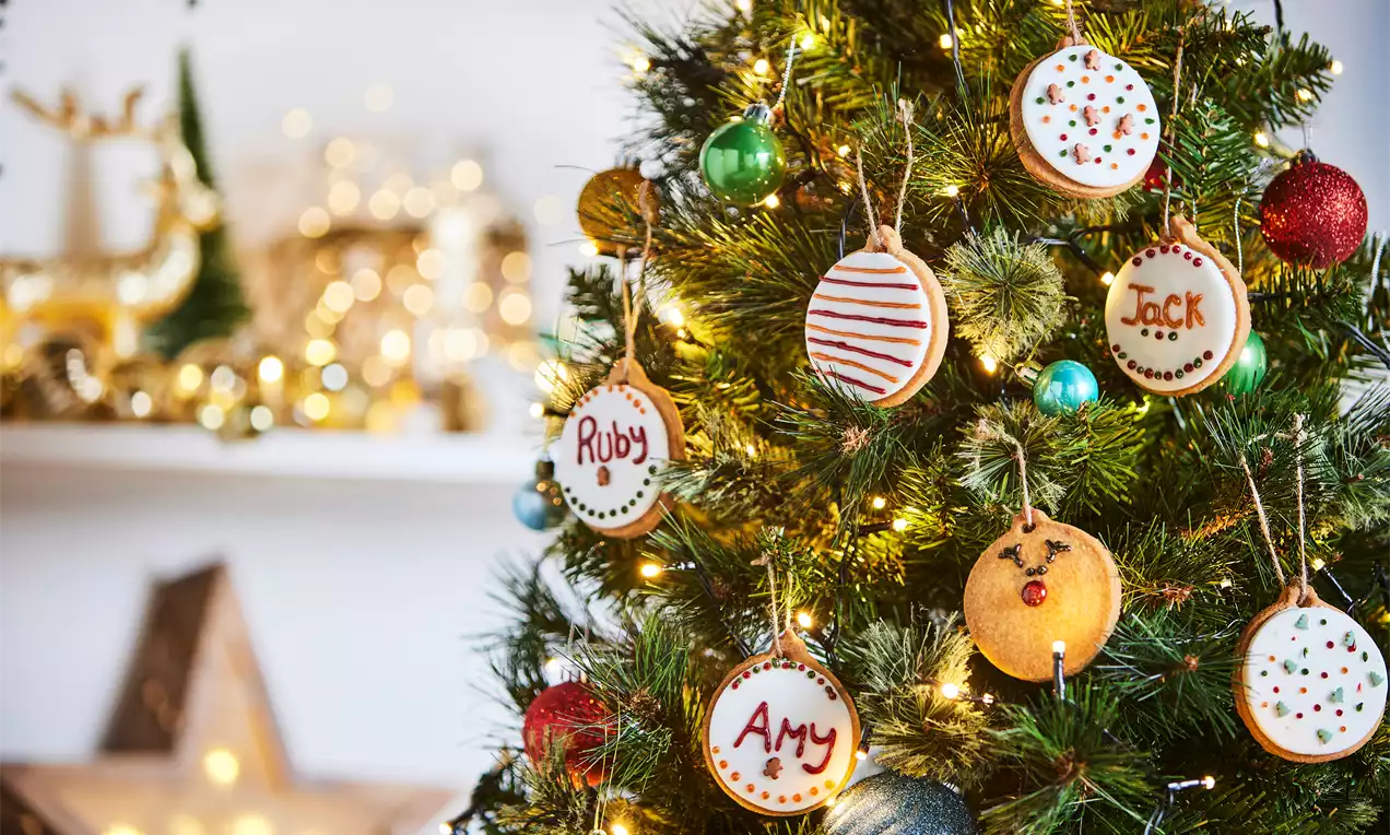 Christmas decorations baubles discount