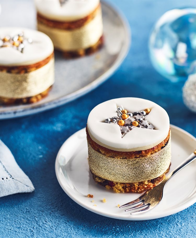 Christmas Cake Recipe | Christmas Baking | Tesco Real Food