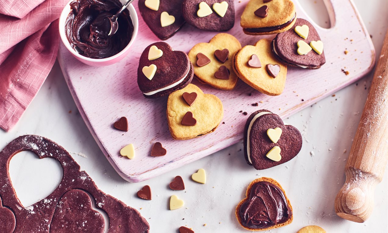 Chocolate Shortbread Heart Sandwiches Recipe | Dr. Oetker