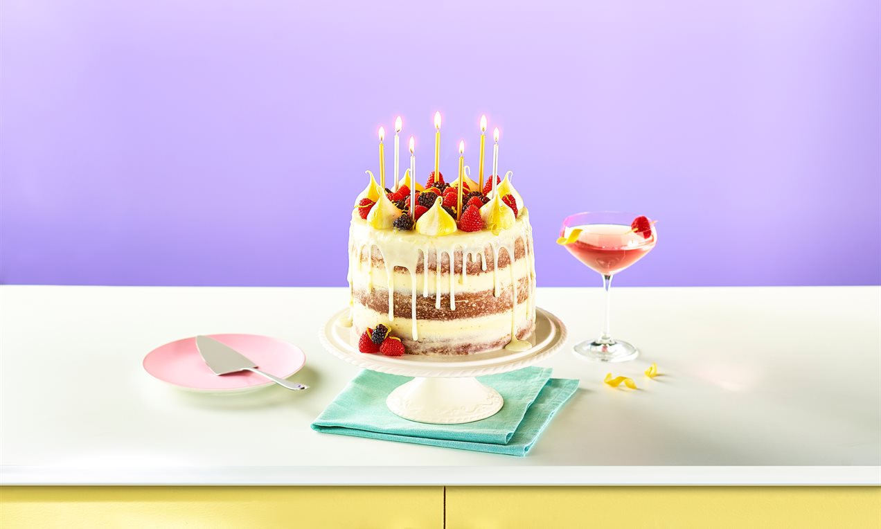 Lemon and Elderflower Drizzle Cake Recipe | Dr. Oetker