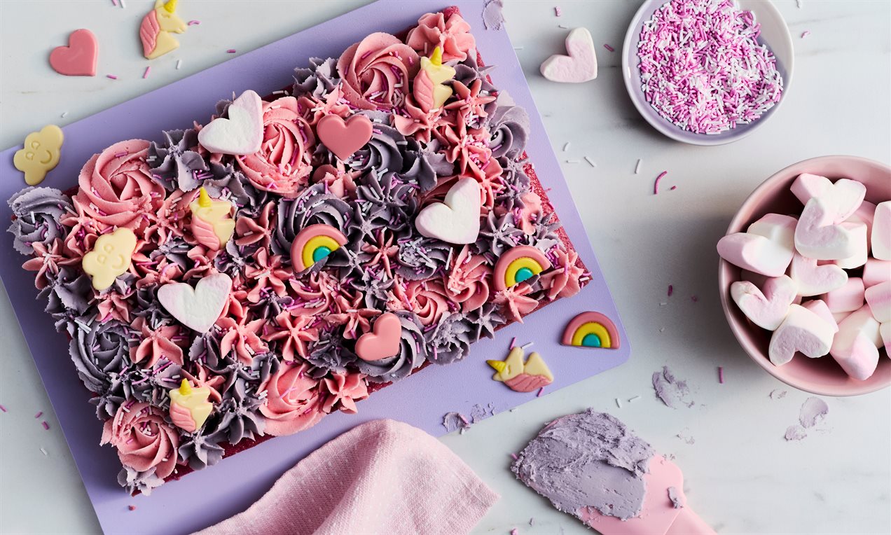 Unicorn Magic Traybake Recipe | Dr. Oetker