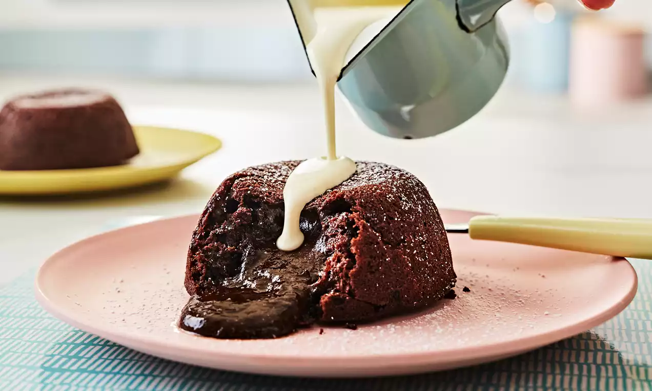 Easy Chocolate Molten Lava Cakes | Gimme Delicious