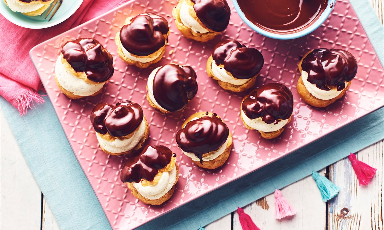 Chocolate Profiteroles Recipe | Dr. Oetker